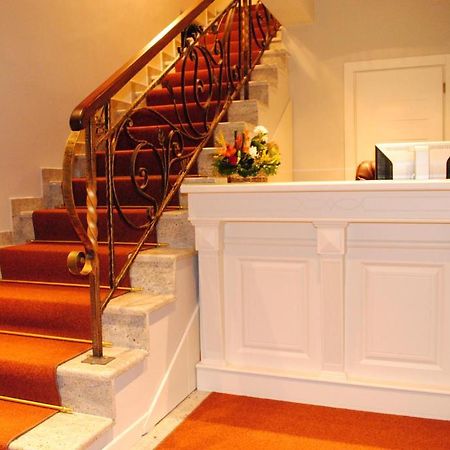 Hotel Vila 60 티라나 외부 사진