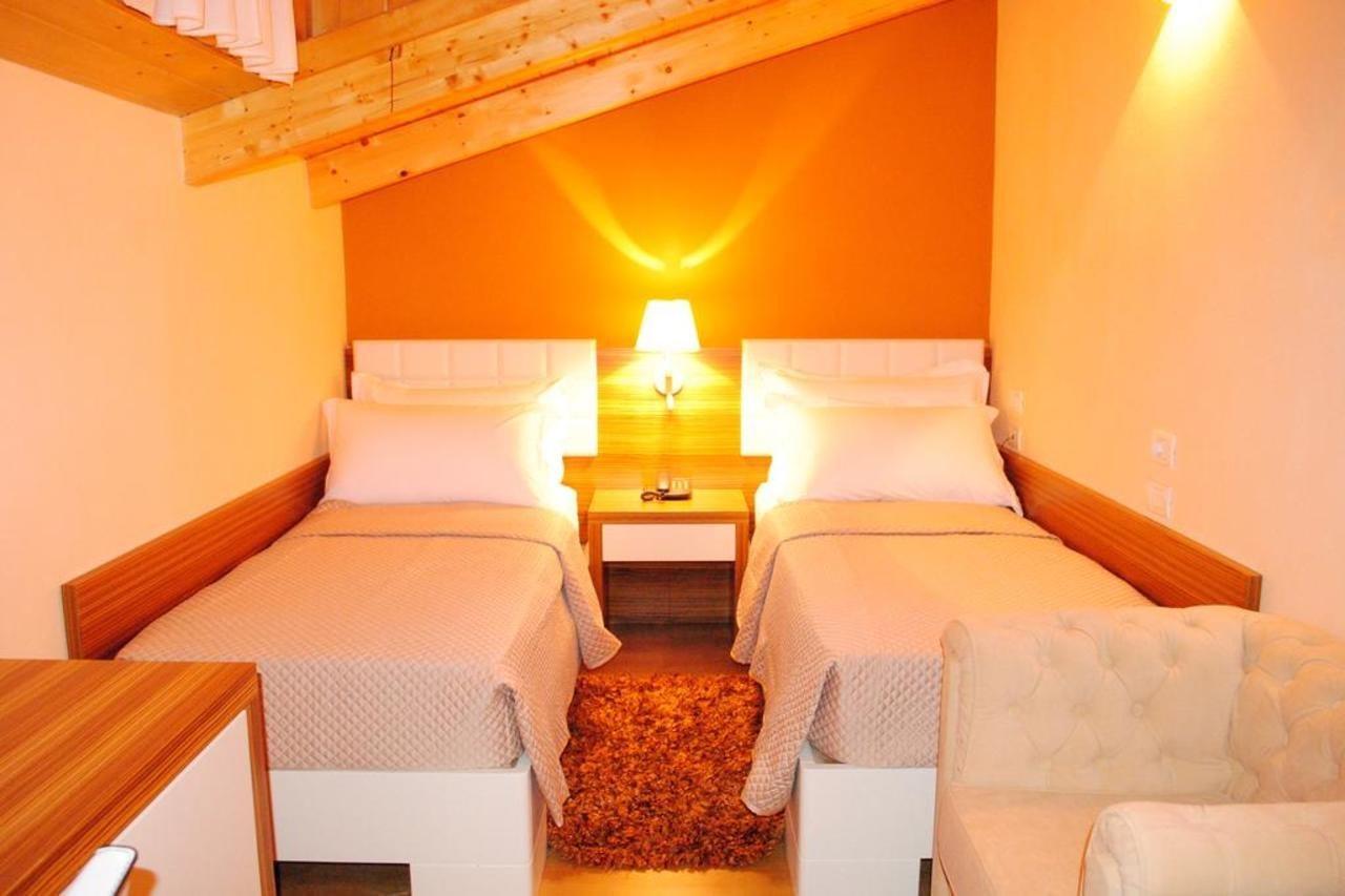Hotel Vila 60 티라나 외부 사진
