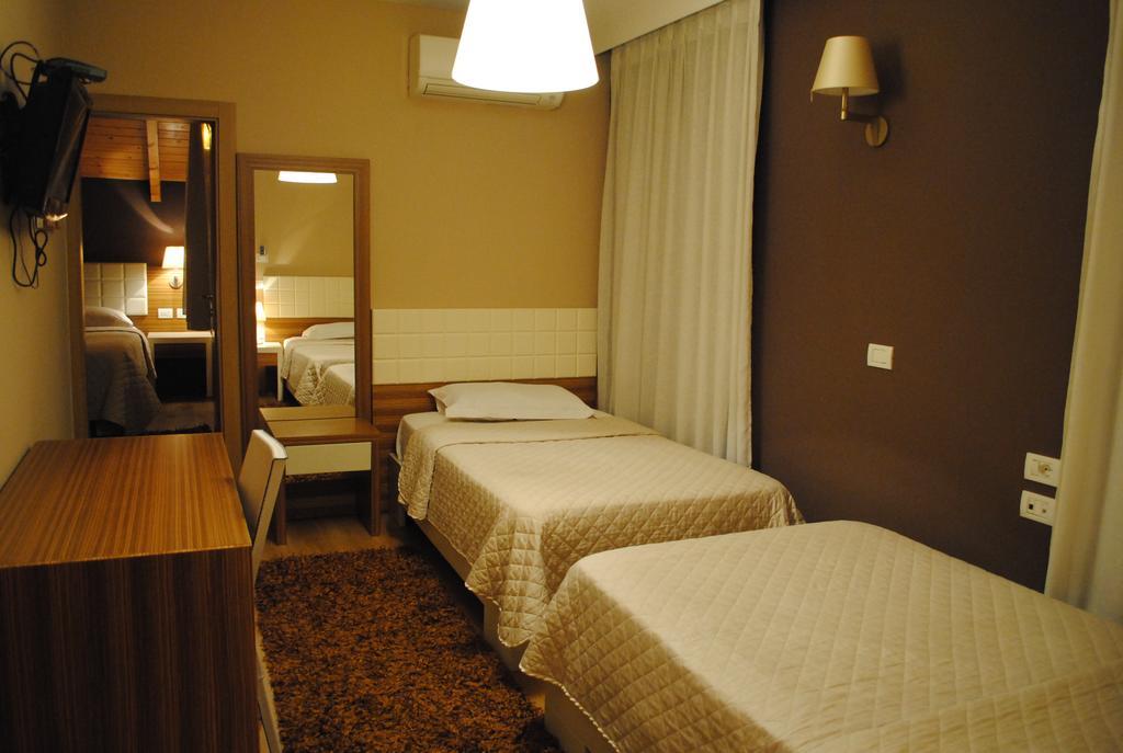 Hotel Vila 60 티라나 외부 사진