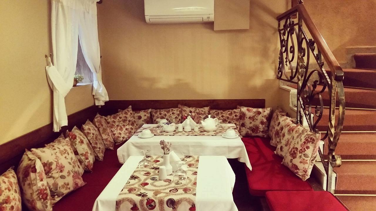 Hotel Vila 60 티라나 외부 사진